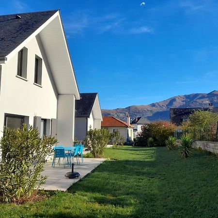 Gite Les Lys Fleurs Des Pyrenees Argelès-Gazost Esterno foto